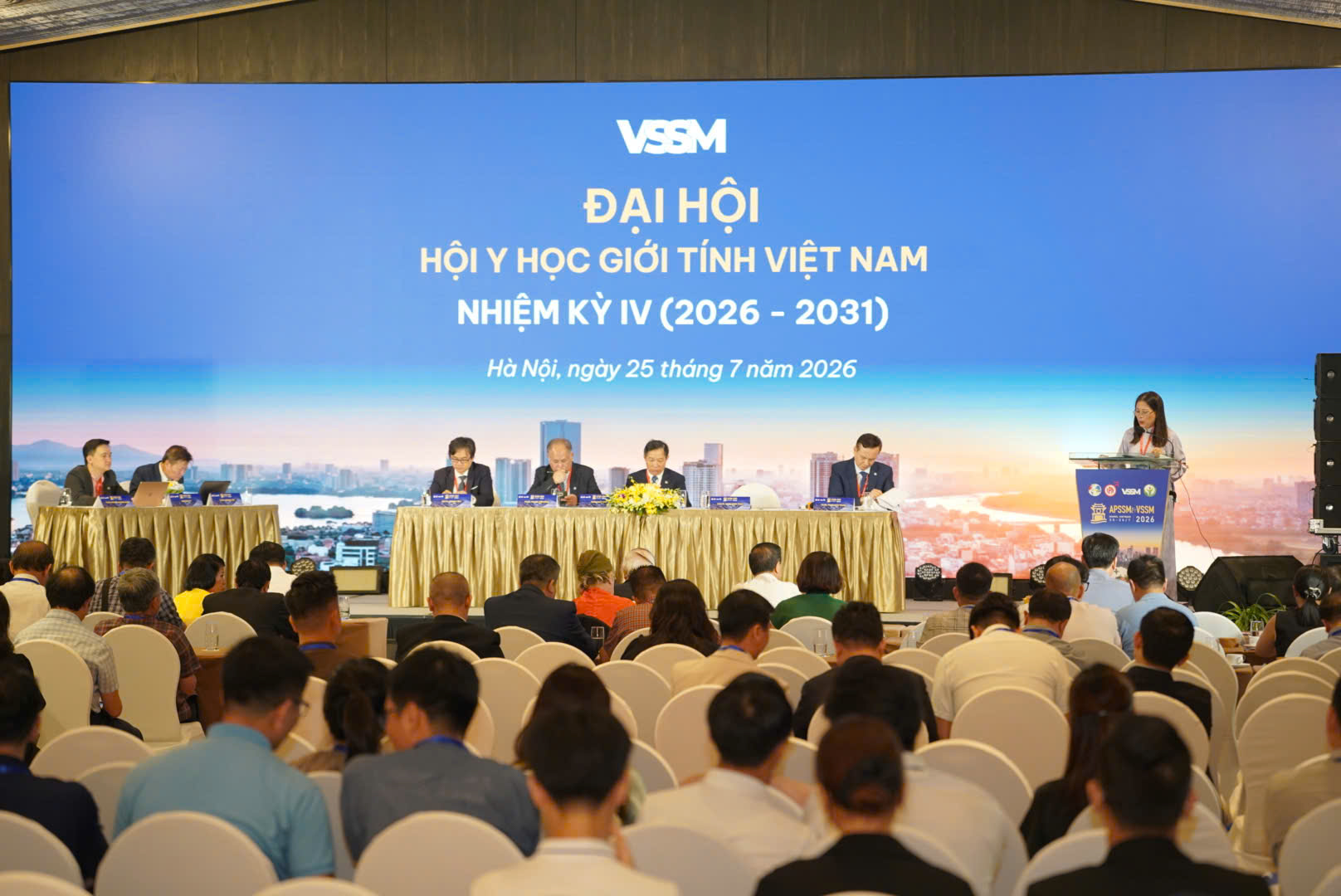 dai-hoi-17849796522761709821004 Thứ trưởng Đỗ Xuân Tuyên: Y học Giới tính góp phần nâng cao chất lượng dân số và thích ứng già hóa dân số- Ảnh 2.