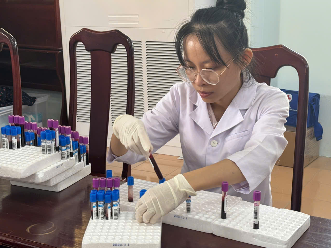 Khám Sàng Lọc Miễn Phí Bệnh Huyết Học Tại Khánh Hòa: Hàng Trăm Người Được Hỗ Trợ