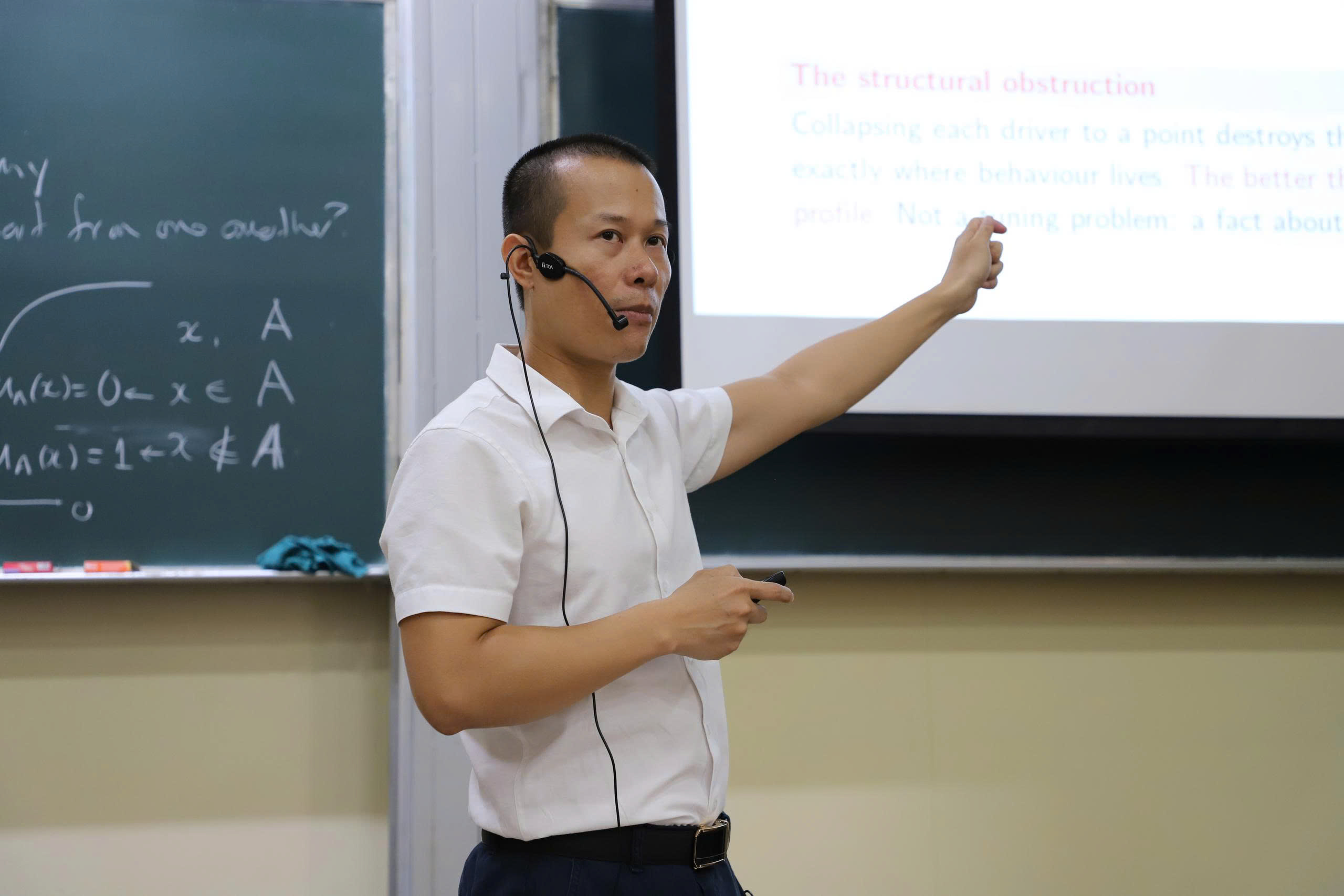 Nâng Cao Năng Lực Nghiên Cứu Trong Kỷ Nguyên AI: Vai Trò Của Con Người Vẫn Không Thể Thiếu