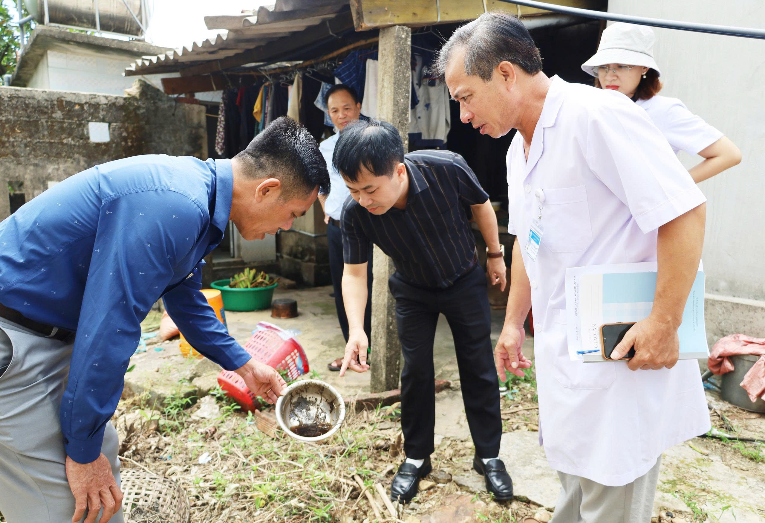 Mưa nắng không ổn định gây sốt xuất huyết - Ảnh 1.