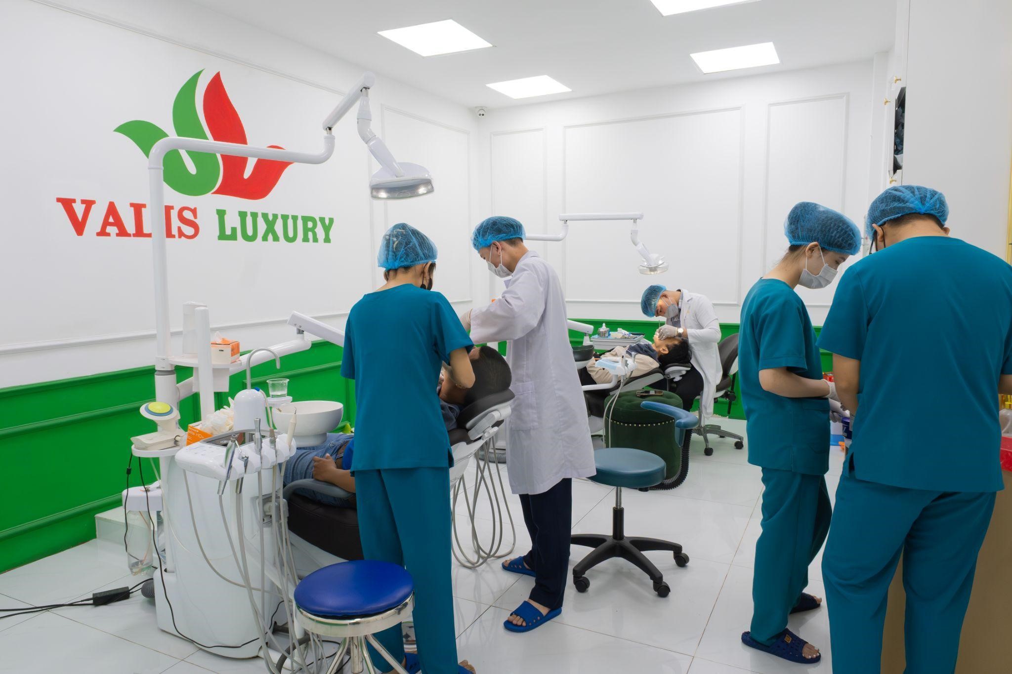Valis Luxury: Khám Phá Thương Hiệu Nha Khoa Đẳng Cấp Quốc T tế Tại Việt Nam