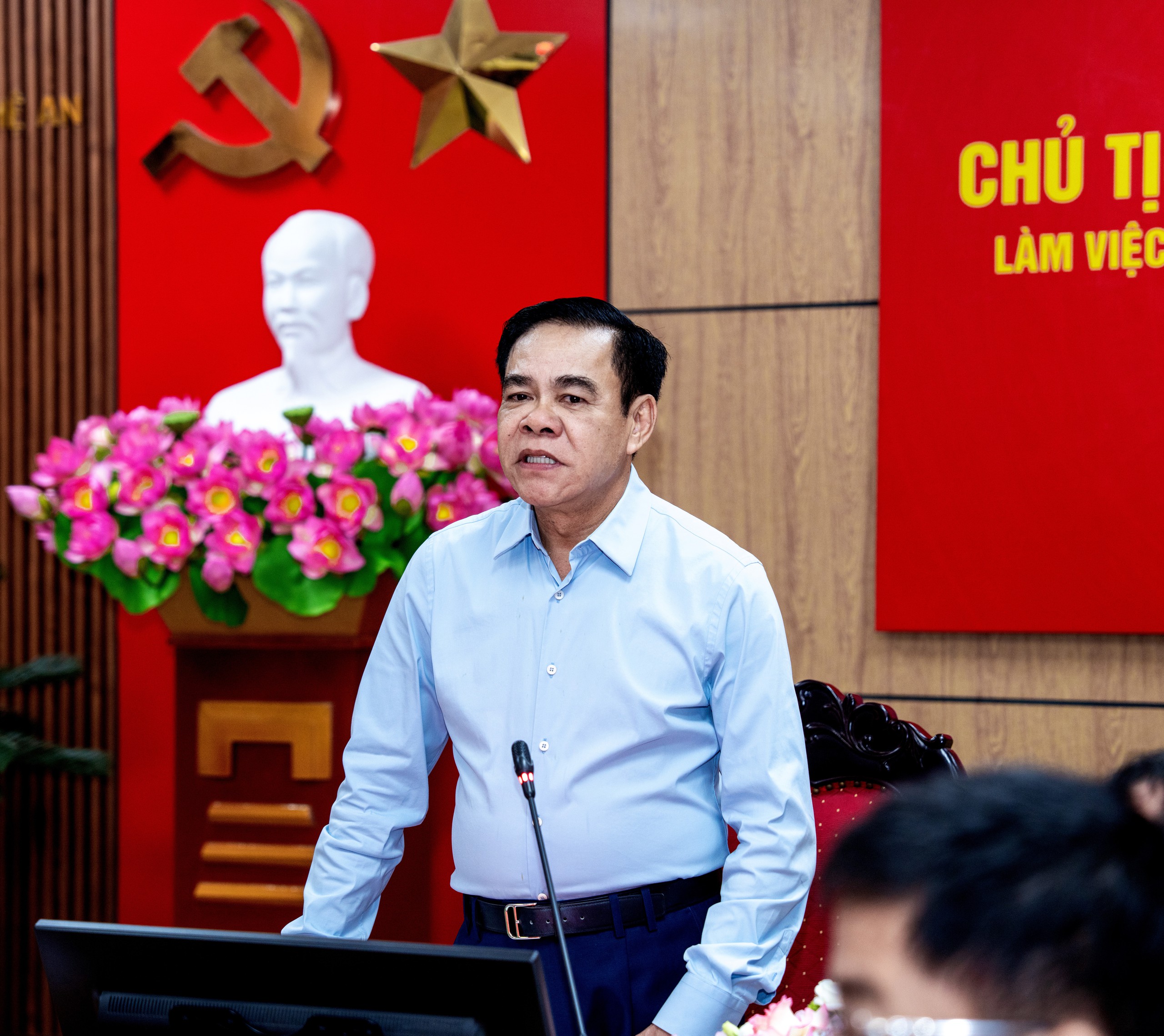 a3-17872280255491784562496 Quyết liệt đưa Bệnh viện Hữu nghị Đa khoa Nghệ An lên hạng đặc biệt- Ảnh 3.