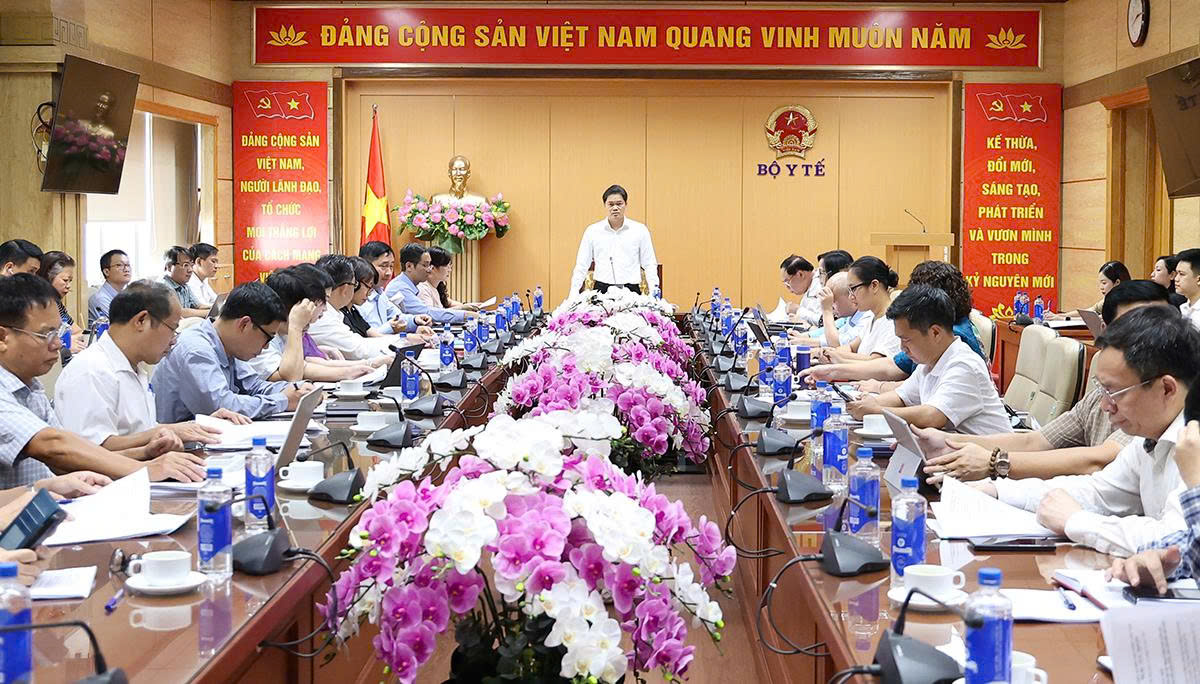 Chiến Lược Phát Triển Y Học Cổ Truyền: Từ Bảo Tồn Đến Hiện Đại Hóa