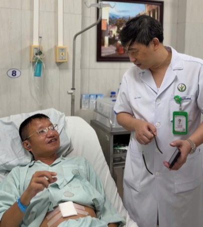 Khám Phá Bệnh Nang Niệu Rốn: Tình Huống Khó Tin Của Nam Giới 53 Tuổi