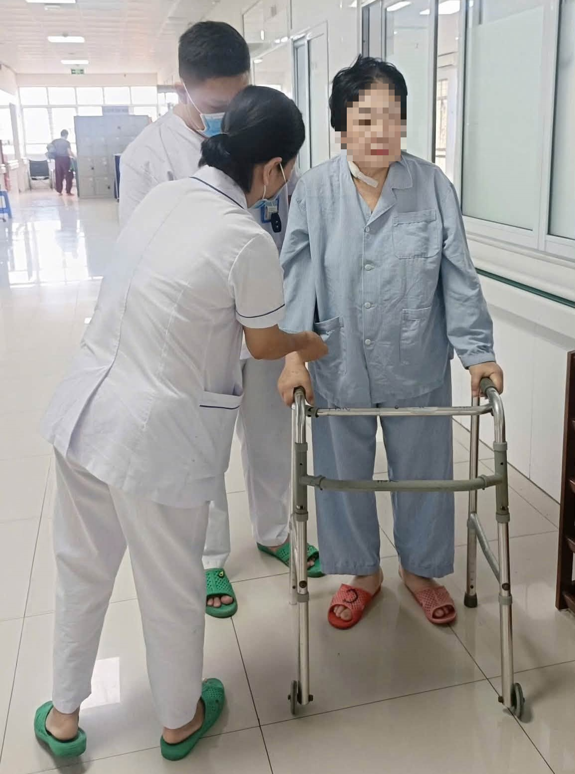 Hành Trình 23 Ngày Cứu Sống Bệnh Nhân Sốc Nhiễm Khuẩn Nghiêm Trọng
