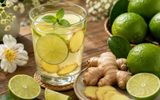 So Sánh Giữa Phương Pháp Ăn Dặm Truyền Thống và Tự Chỉ Huy: Lựa Chọn Nào Tốt Hơn Cho Trẻ?
