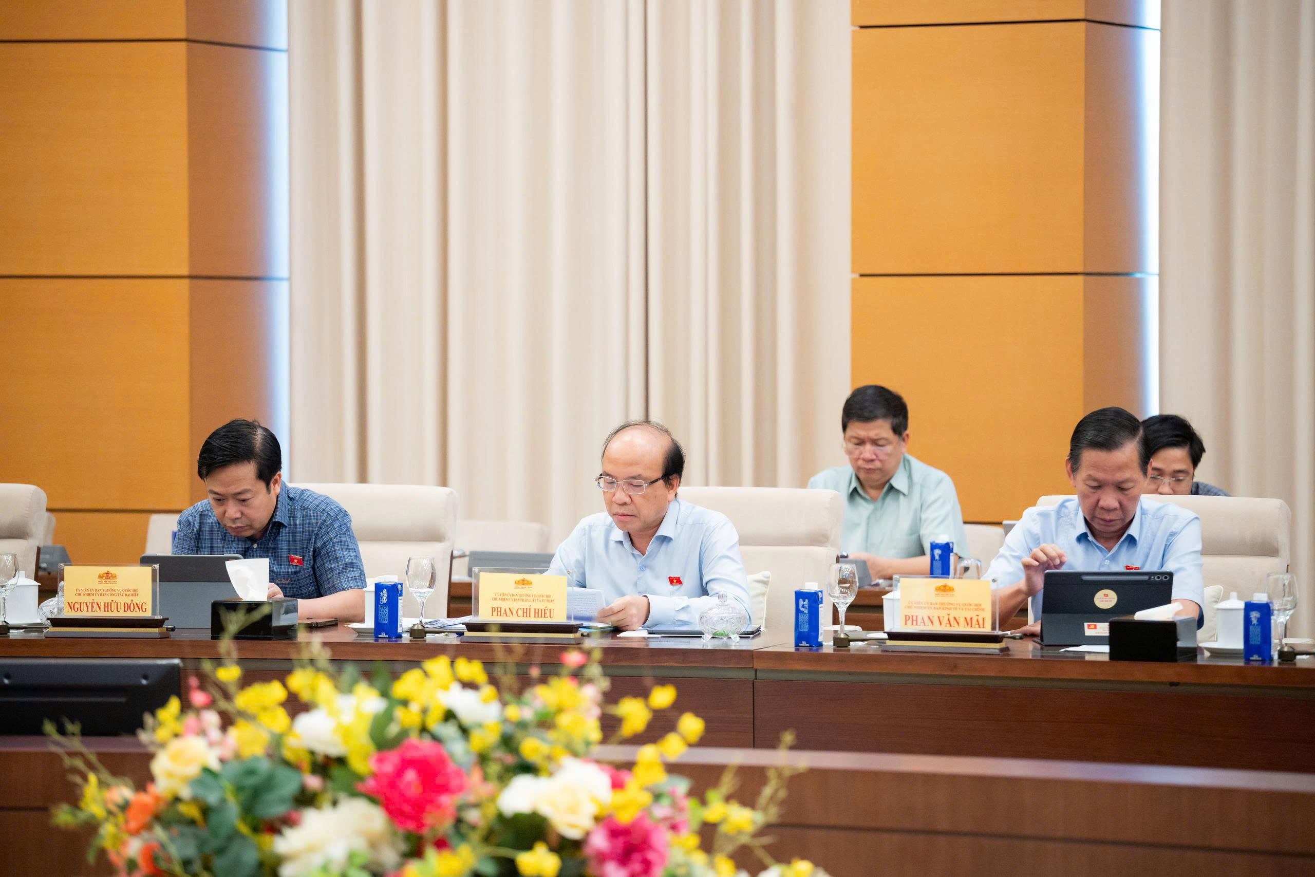dai-bieu-17867783265001428365844 Đề xuất Kiểm Soát Xuất Bản