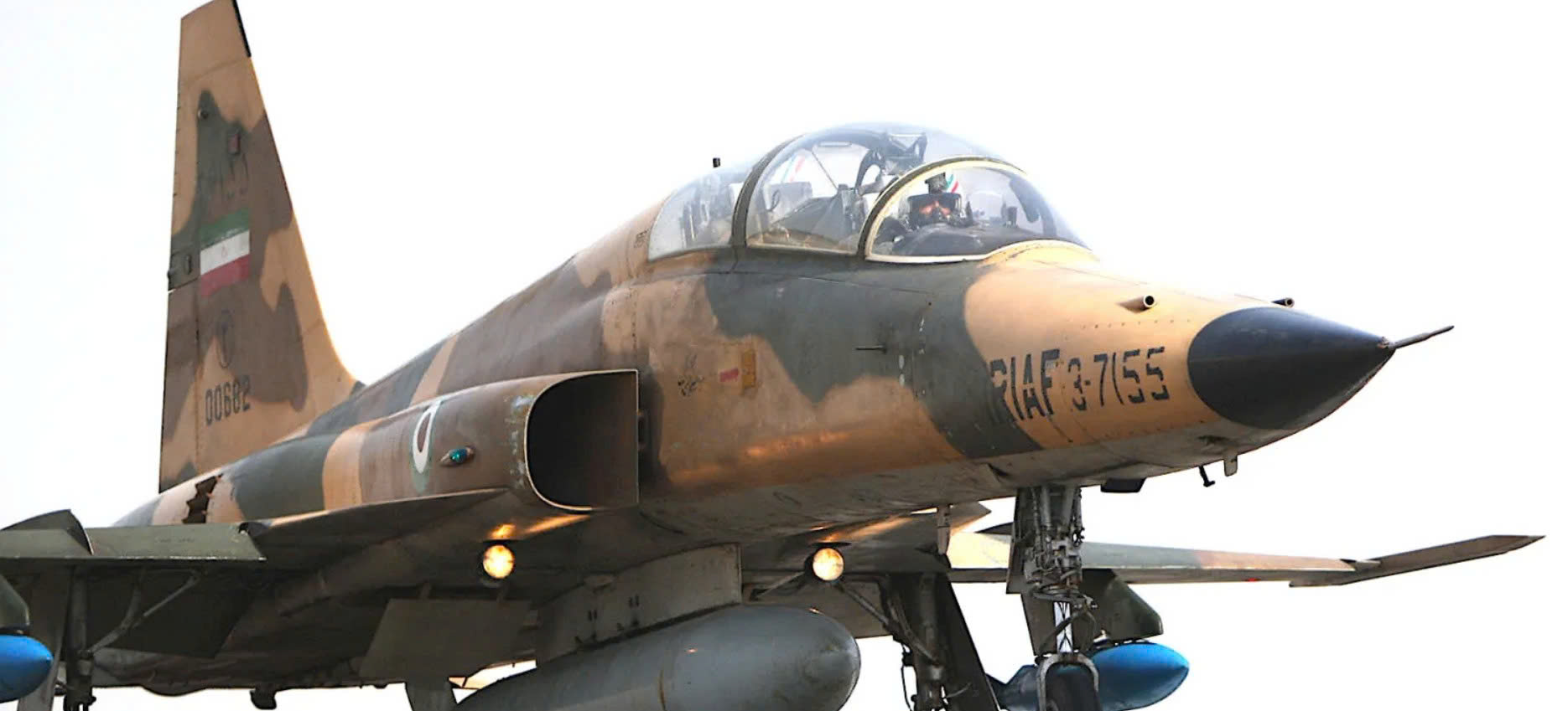 Cuộc Tấn Công Bất Ngờ Của Tiêm Kích F-5 Iran: Thách Thức Với Quốc Phòng Mỹ