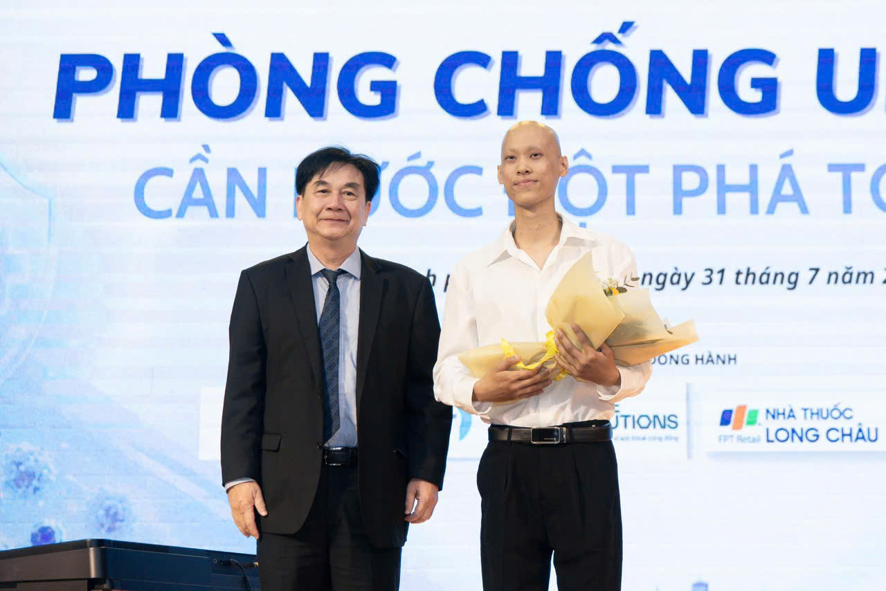 Chàng Trai 20 Tuổi Đương Đầu Với Ung Thư Qua Âm Nhạc