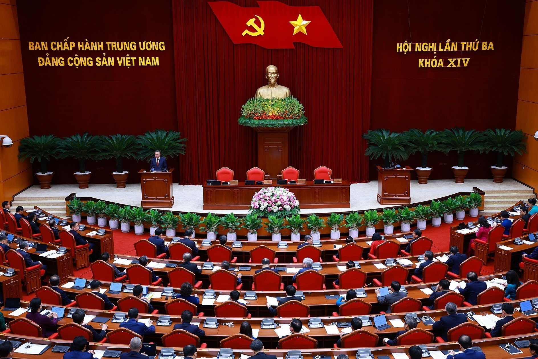 hoi-nghi-1785640784298295494665 Chuyển Đổi Tên Ban Tuyên giáo - Ảnh 1.