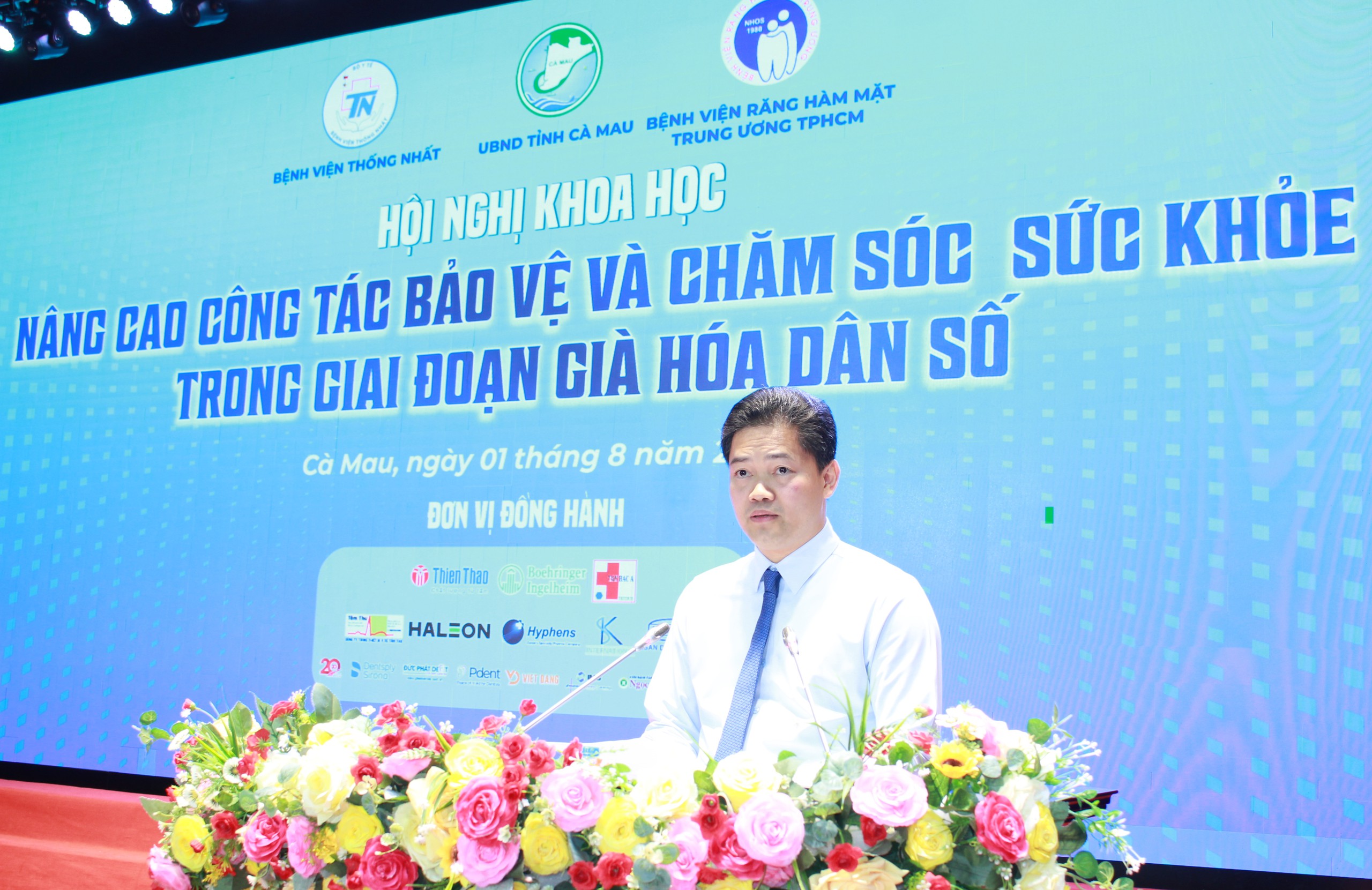 img5475-1785577442219608327980 Thứ trưởng Thường trực Bộ Y tế: Chăm sóc người cao tuổi phải lấy dự phòng và cộng đồng làm nền tảng- Ảnh 1.