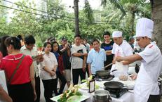 CSGT Hà Nội Ứng Cứu Người Bị Rắn Cắn Giữa Cơn Mưa Lớn