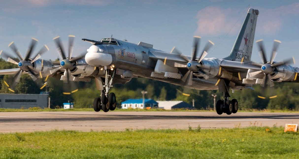 Tình trạng Tu-95MS của Nga sau các đợt tập kích của Ukraine