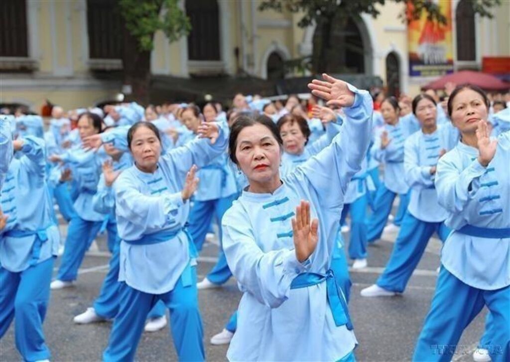 Thủ tướng kiện toàn thành viên Ủy ban Quốc gia về người cao tuổi- Ảnh 1.