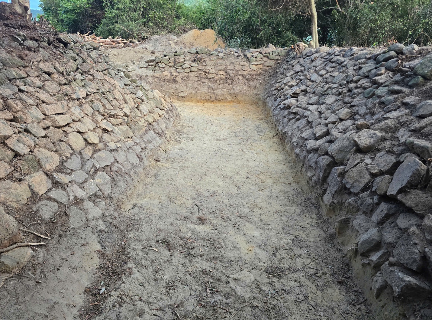 Khám Phá Dấu Tích Kiến Trúc Thời Nguyễn Tại Đèo Hải Vân