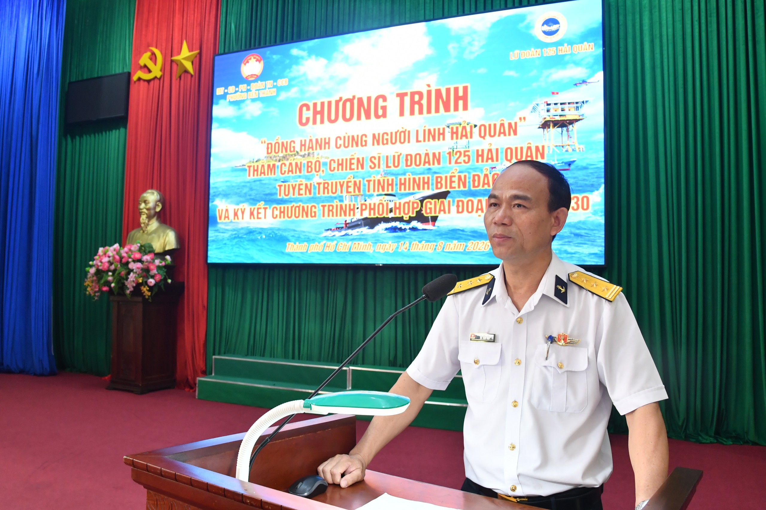 quan-2-17866984141452145946172 Thúc đẩy Quan hệ Quân-Dân qua Chương Trình Hỗ Trợ Hải Quân - Ảnh 2.