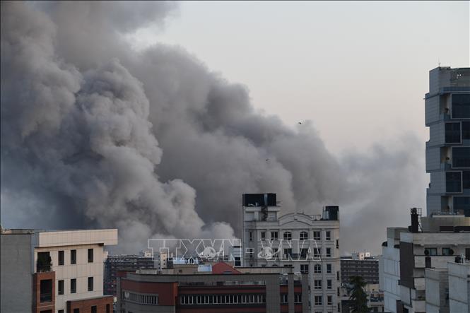 Mỹ tấn công đảo Larak: Tehran đe dọa đáp trả mạnh mẽ