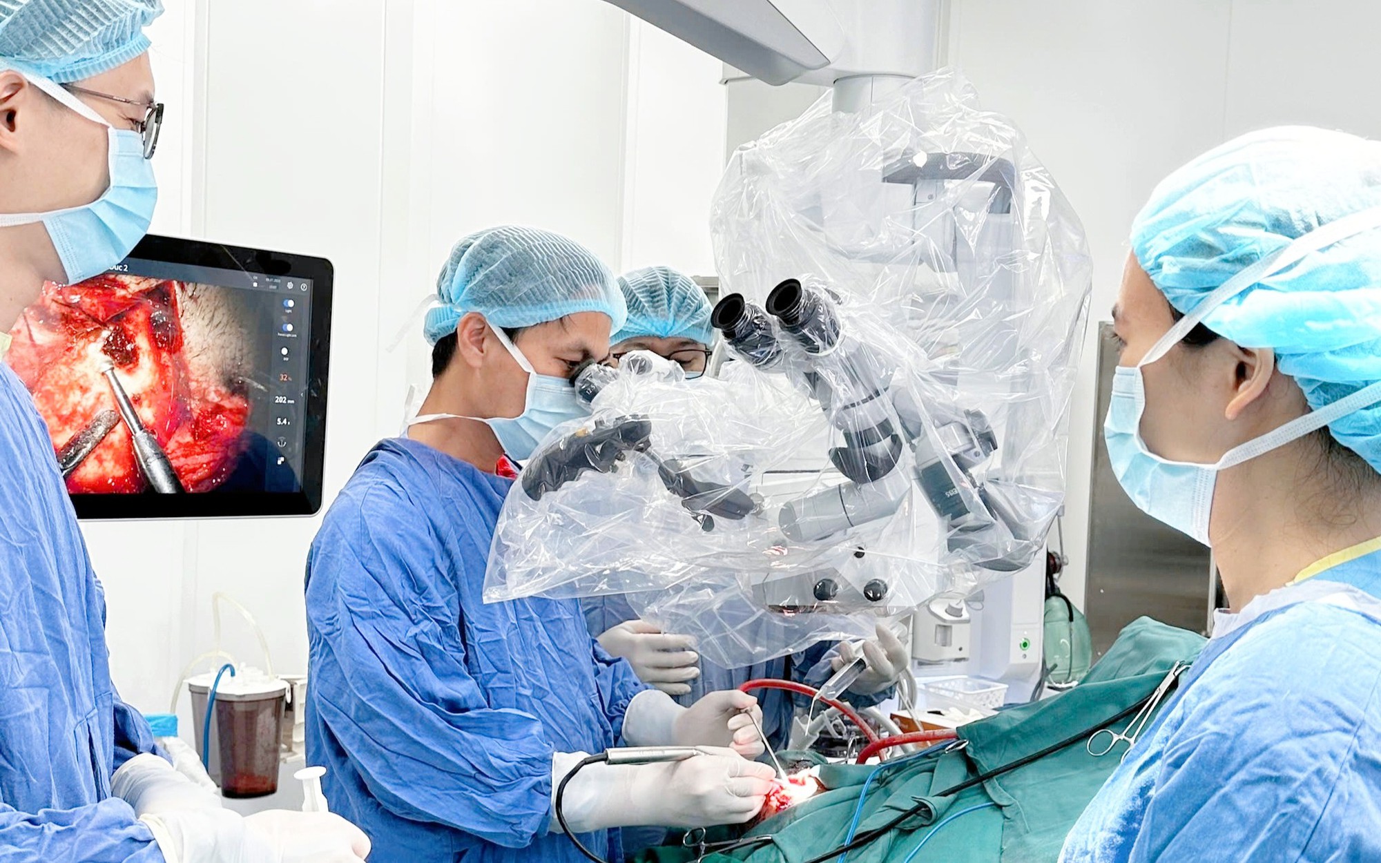 Bệnh viện Việt Đức Ninh Bình: Đánh Giá Hoạt Động Sau Hơn Một Tháng Khai Trương