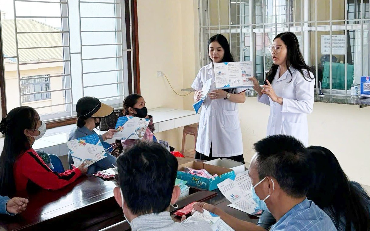 Đập Tan 8 Hiểu Lầm Phổ Biến Về HIV/AIDS Trong Xã Hội Hiện Đại